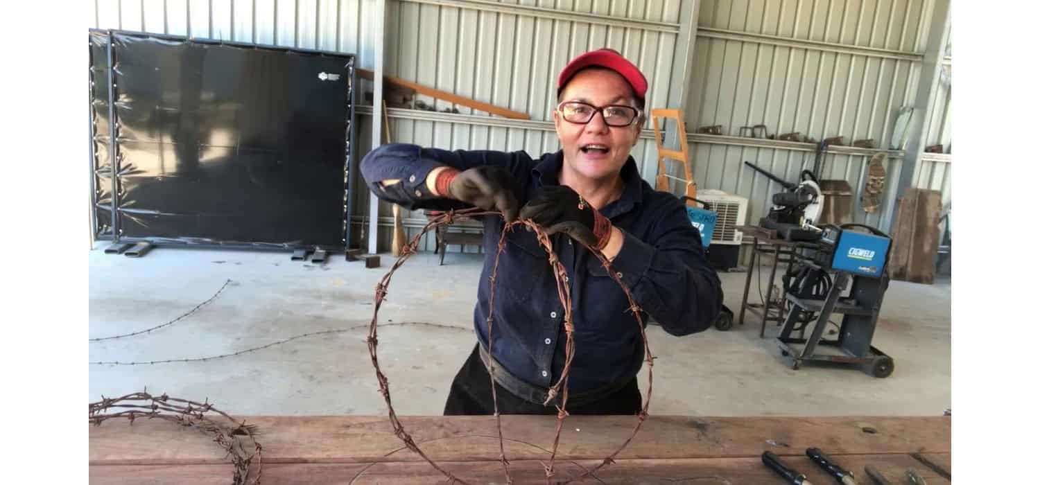 how to make barb wire art 